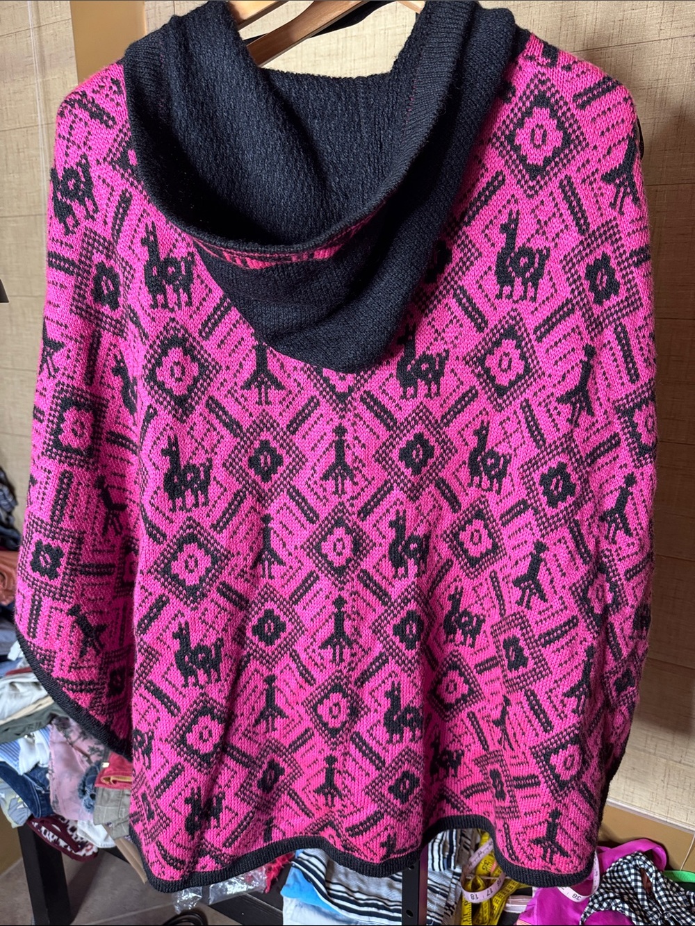 Alpaca Connection Peru Hooded Alpaca Wool Poncho Pink Black One Size - Picture 8 of 9